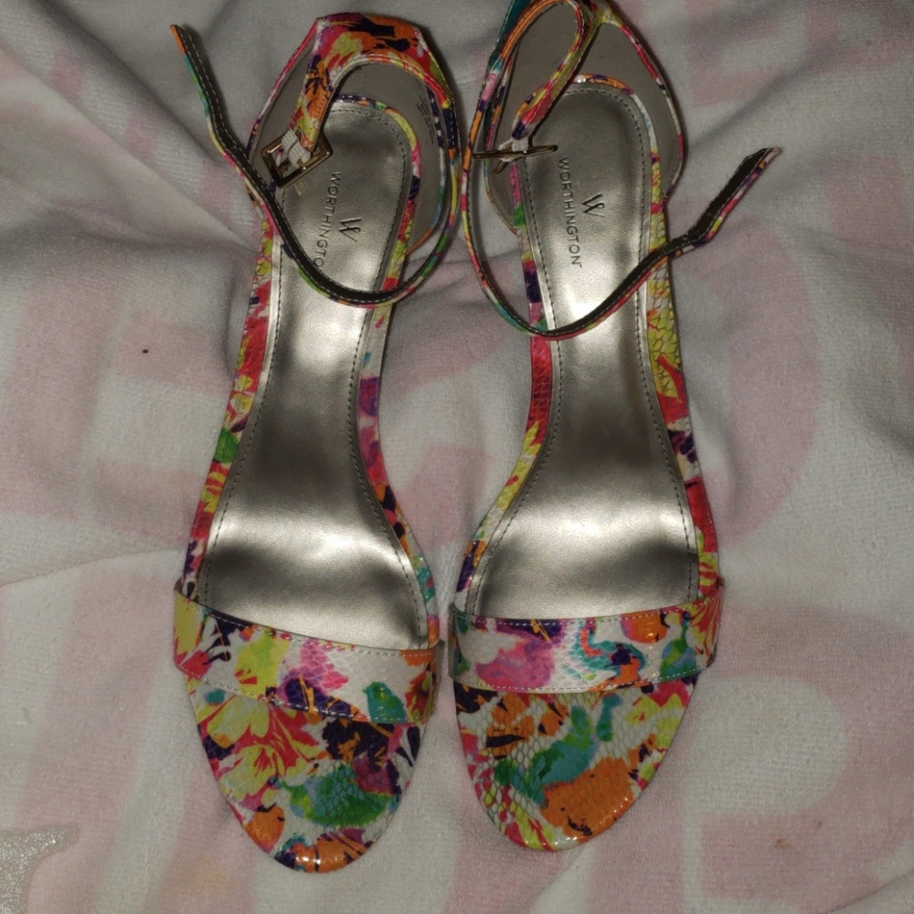 Worthington Women's floral heels